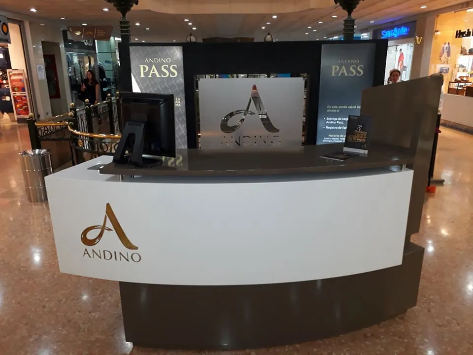 Punto de información para centro comercial